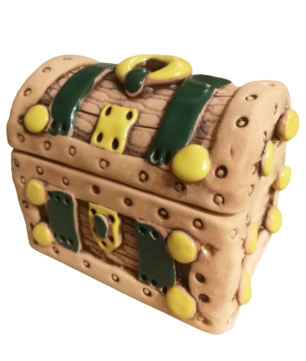 Mud Sculpture "Golden Treasure Box"