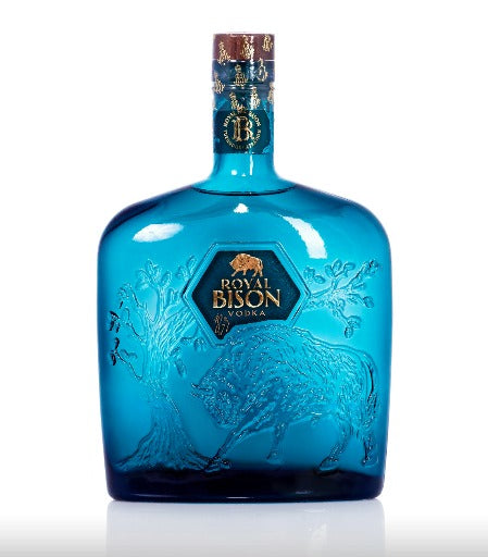 ROYAL BISON   700ML